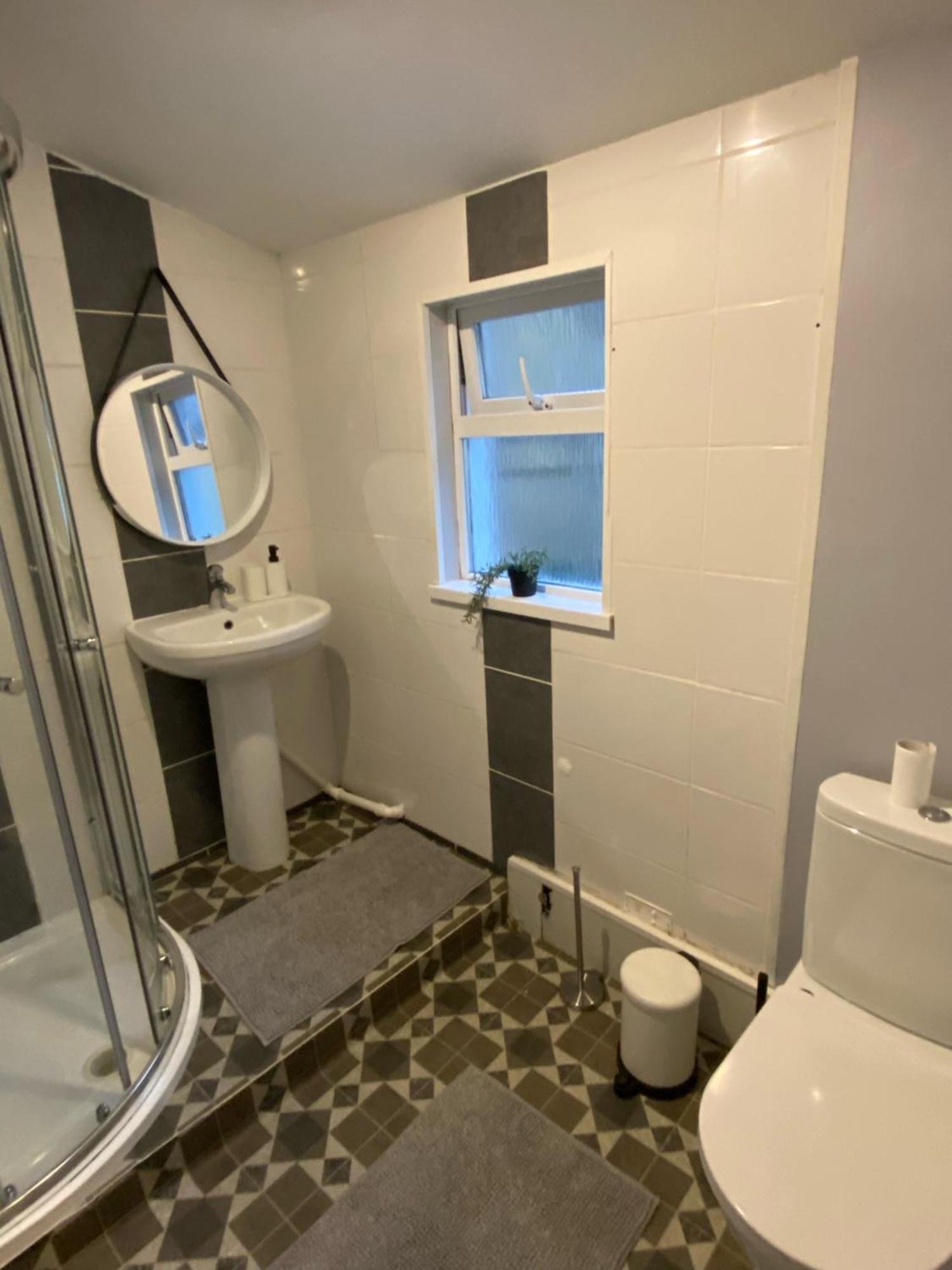 벨파스트 Mountcollyer House 빌라 외부 사진